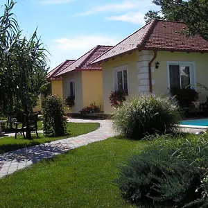 Kaktuszvirág Apartmanház Hajdúszoboszló