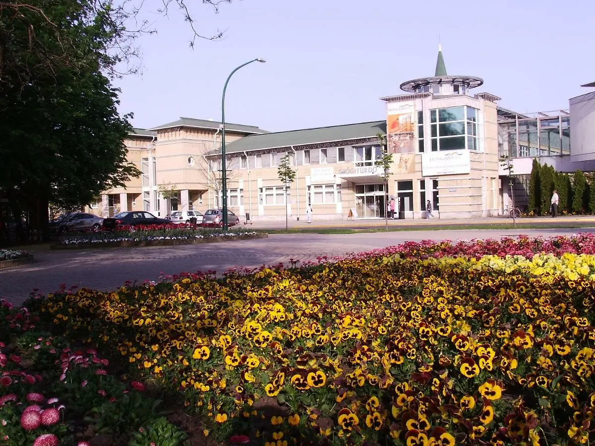 Ilona Apartman Hotel Hajdúszoboszló 0*,